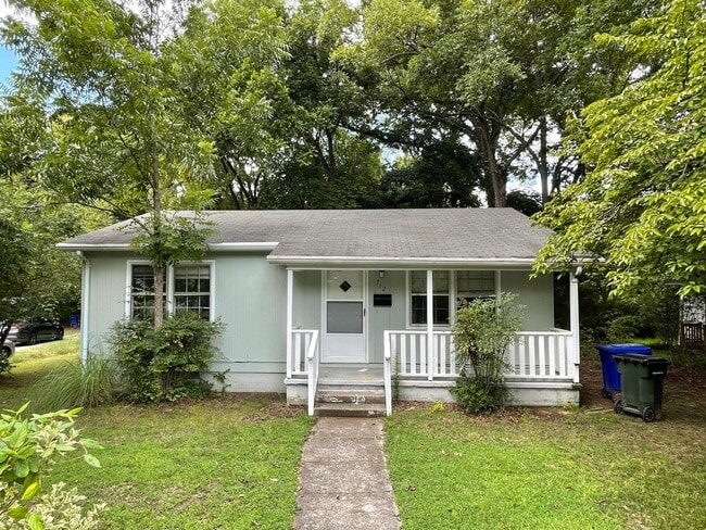 property at 712 Gomains Ave