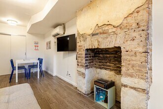 619 10th St NE, Unit 2 in Washington, DC - Foto de edificio - Building Photo