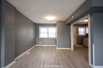 6056 E 16th St in Indianapolis, IN - Building Photo - Building Photo