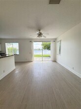 1421 Presidio Dr in Weston, FL - Building Photo - Building Photo