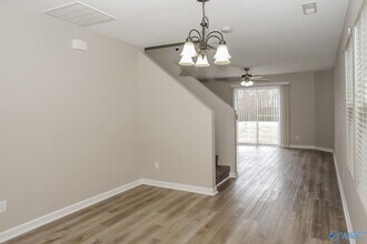 213 Farmington Dr in Harvest, AL - Building Photo - Building Photo