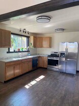 38 Picnic Gulch Rd in Jefferson City, MT - Building Photo