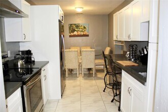 3400 SW 25th St in Miami, FL - Building Photo - Building Photo