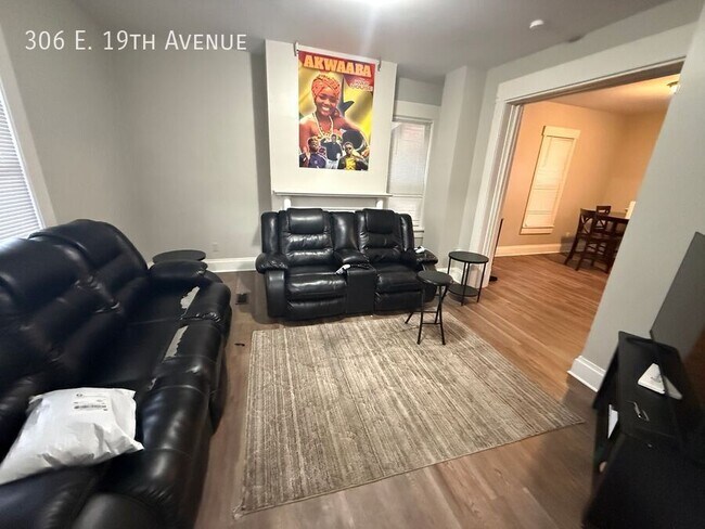 306 E 19th Ave in Columbus, OH - Foto de edificio - Building Photo