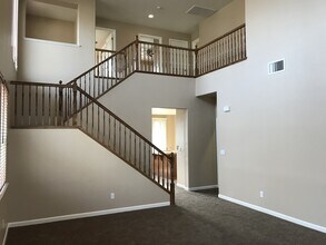 1235 Bluegrass Ct in Los Banos, CA - Building Photo - Building Photo