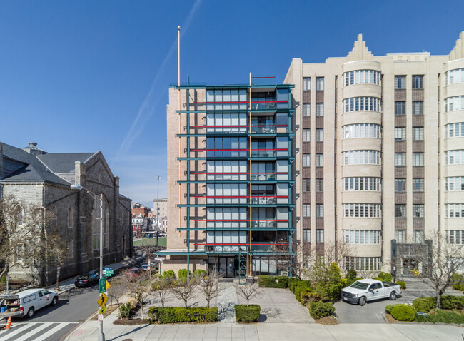 Church Place in Washington, DC - Foto de edificio - Building Photo