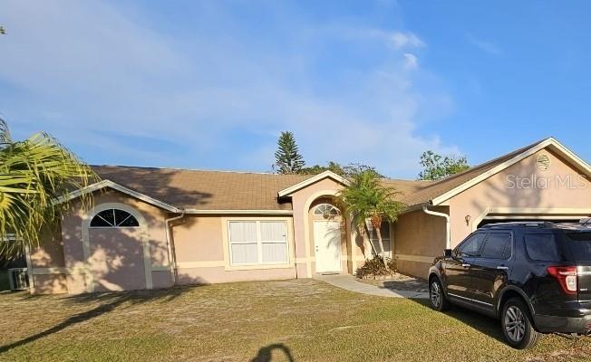 111 Veracruz Ave in Kissimmee, FL - Building Photo