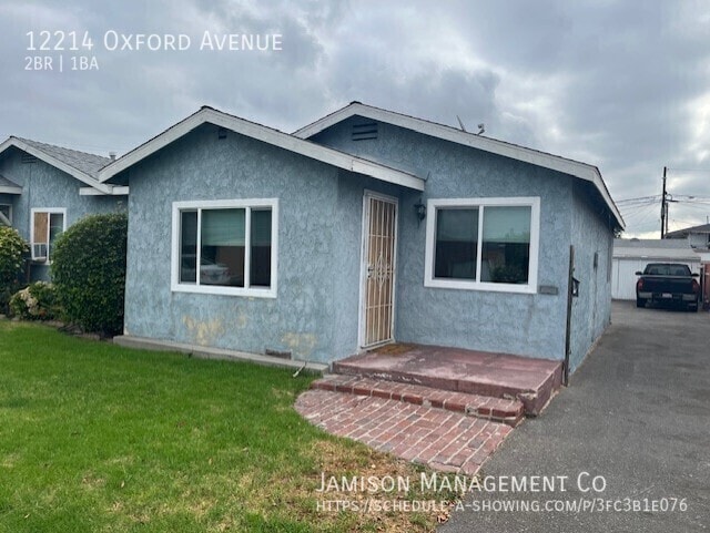 property at 12214 Oxford Ave