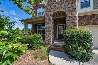 1384 Chelsea Falls Ln in Suwanee, GA - Building Photo - Building Photo