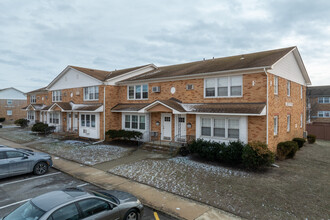 Dream Bay Condos in Ventnor City, NJ - Building Photo - Building Photo