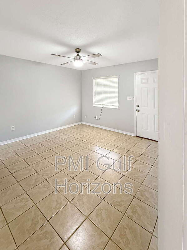 5 Ellinor Ct in Pensacola, FL - Building Photo - Building Photo