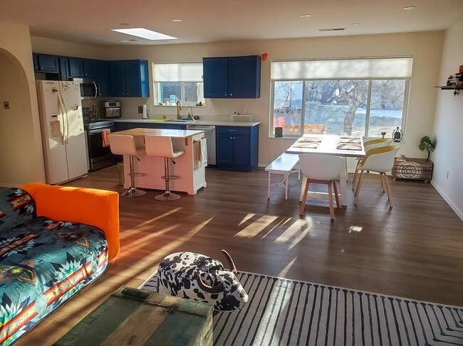 property at 948 Acequia de las Joyas