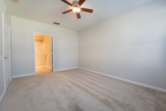 2679 Metro Sevilla Dr in Orlando, FL - Building Photo - Building Photo