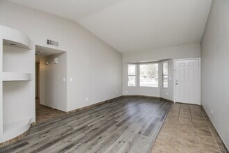 1811 N Cheri Lynn Dr in Chandler, AZ - Building Photo - Building Photo