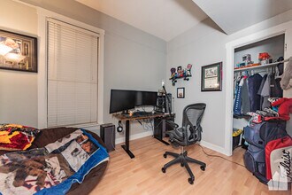 1456 W Irving Park Rd in Chicago, IL - Building Photo - Building Photo