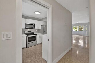 2190 NE 51st Ct in Fort Lauderdale, FL - Building Photo - Building Photo