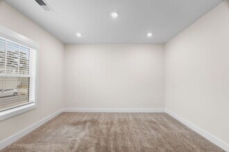 216 Pewter Cir in Simpsonville, SC - Building Photo - Building Photo