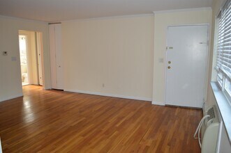 420 Sheridan Pl in Fairview, NJ - Building Photo - Building Photo