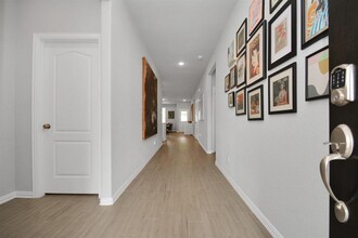 8230 Delta Down Dr in Fulshear, TX - Building Photo - Building Photo