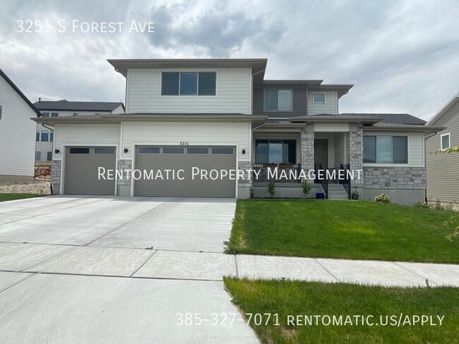 property at 3251 S Forest Ave