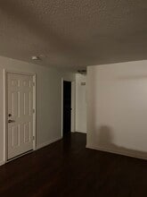 28 Adams St, Unit 1st Floor in Chicopee, MA - Building Photo - Building Photo