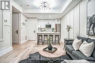 85-485 Bloor St E in Toronto, ON - Building Photo - Building Photo