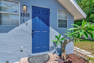 1515 Sadlon Ave, Unit 1515 Half Sadlon Ave in Clearwater, FL - Building Photo - Building Photo