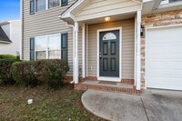 205 Hawthorne Creek Ct in Simpsonville, SC - Building Photo - Building Photo