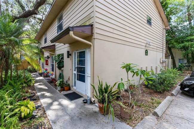property at 517 S Summerlin Ave