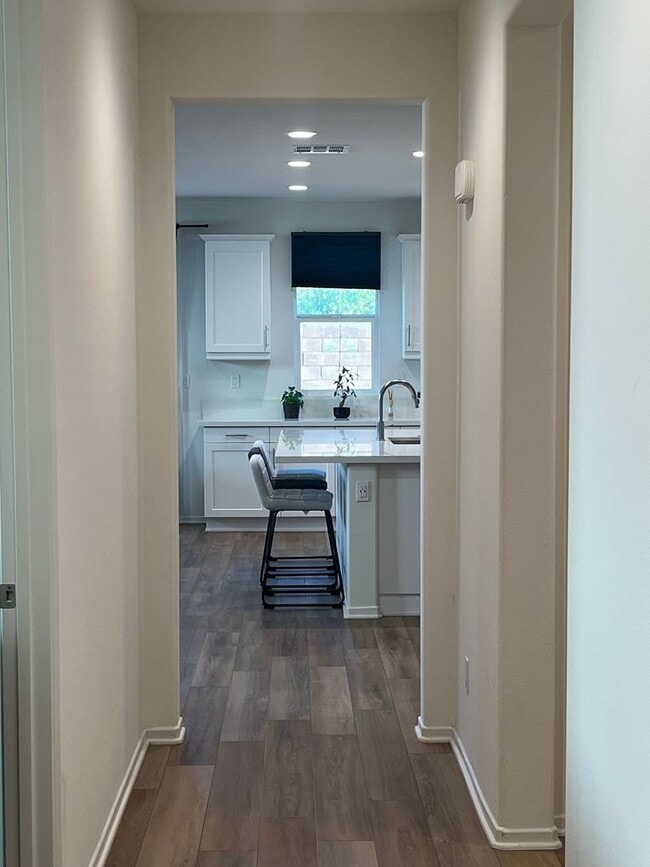 24182 Hillcrest Dr in Corona, CA - Building Photo - Building Photo