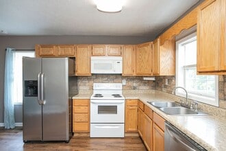 302 Jackson Ave in Carthage, TN - Building Photo - Building Photo