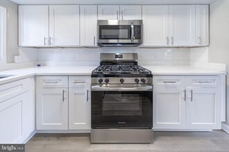 1604 Preston Rd in Alexandria, VA - Building Photo - Building Photo
