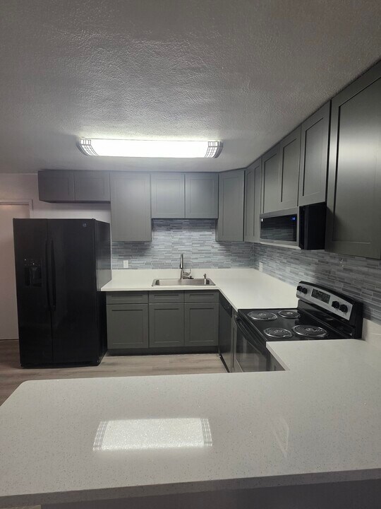5188 Greene Ln, Unit A in Las Vegas, NV - Building Photo