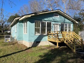 2147 St James Dr in Charleston, SC - Building Photo