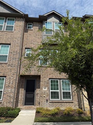 685 Vista Del Lago Dr in Lewisville, TX - Foto de edificio