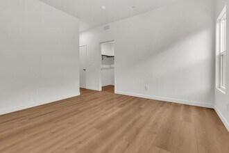 414 S Ave 56 in Los Angeles, CA - Foto de edificio - Building Photo