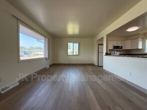 236 21st Ave NW in Great Falls, MT - Building Photo - Building Photo