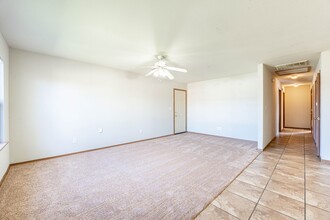 403 E Southern Trace Dr in Rogers, AR - Building Photo - Building Photo