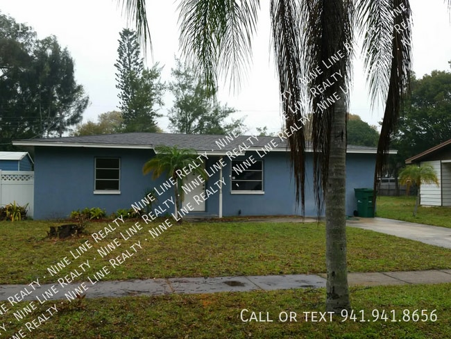 1105 25th Ave W in Palmetto, FL - Building Photo - Building Photo
