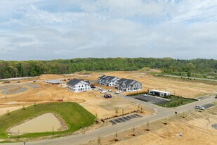 Canter Square in Englishtown, NJ - Building Photo