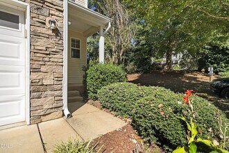 102 Jamison Woods Ln in Apex, NC - Foto de edificio - Building Photo