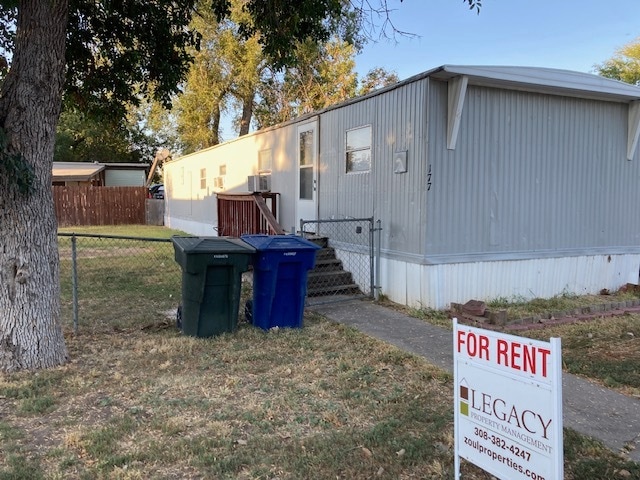 2900 Grand Ave