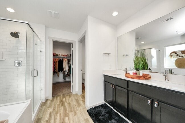 property at 202 Serena Pk Ln