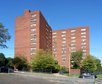 Summit Towers in Schenectady, NY - Foto de edificio - Building Photo