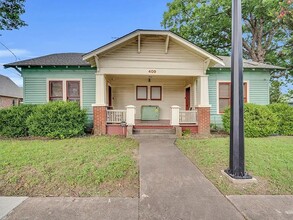 409 W Jefferson St in Waxahachie, TX - Building Photo - Building Photo