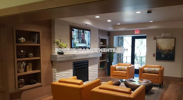 761 Harrison Ave, Unit ST in Boston, MA - Building Photo - Building Photo