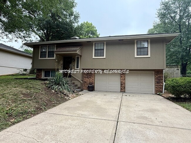 212 SE Moreland School Rd