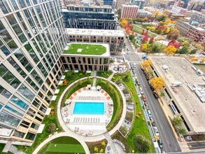 833 W Madison St, Unit 1 in Chicago, IL - Foto de edificio - Building Photo