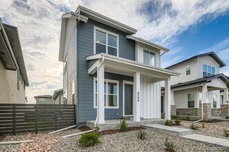 9598 Wolf Valley Dr. in Colorado Springs, CO - Foto de edificio - Building Photo