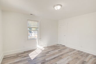 1135 Jackson Ave in Chesapeake, VA - Building Photo - Building Photo